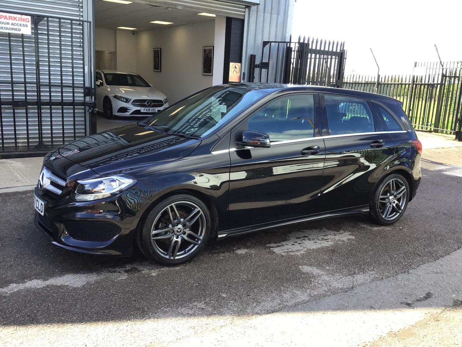 Used Mercedes-Benz B Class 2017 for sale - 78115838: Photo 5