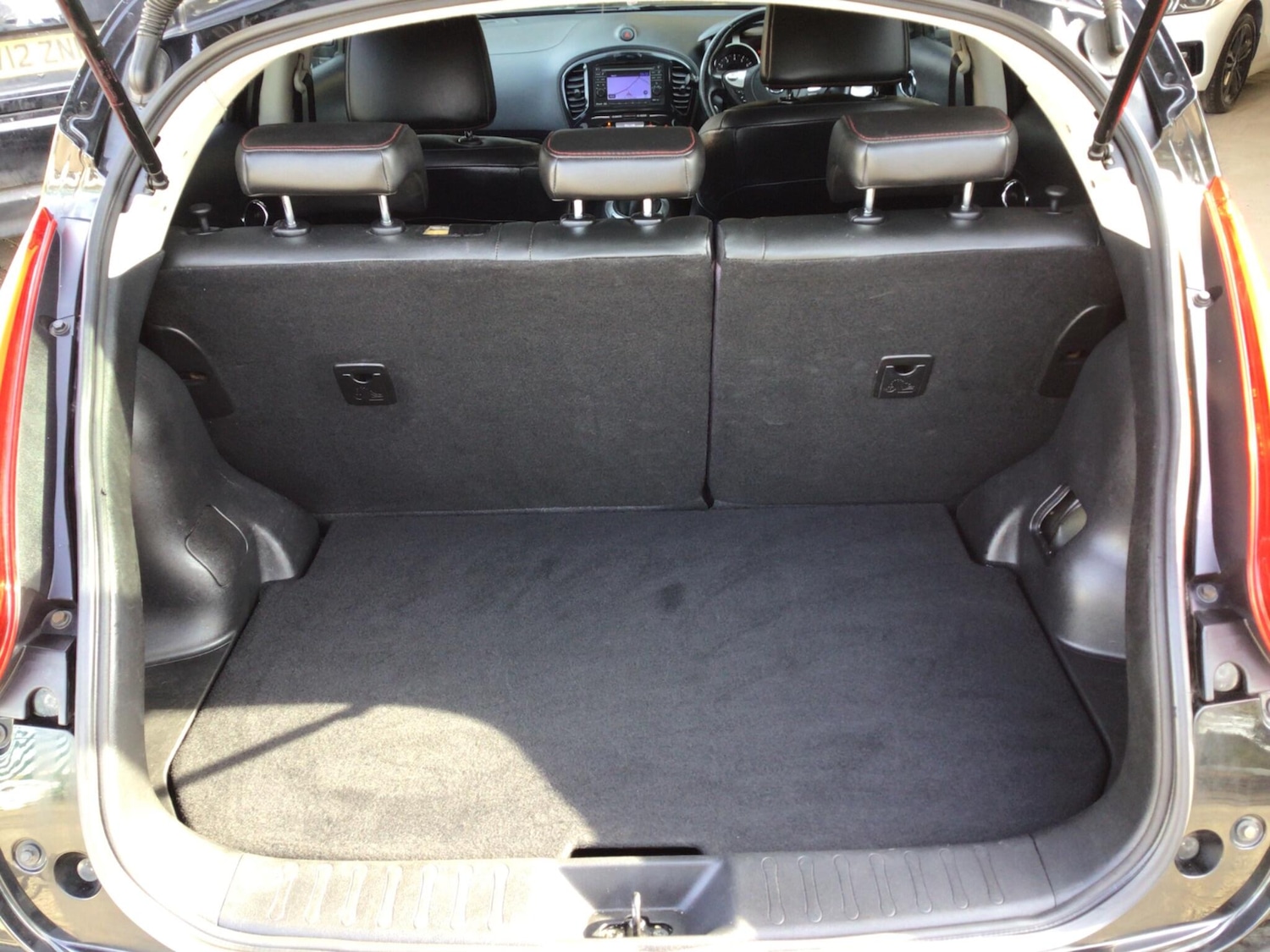 Used Nissan Juke 2011 for sale - 77958510: Photo 16