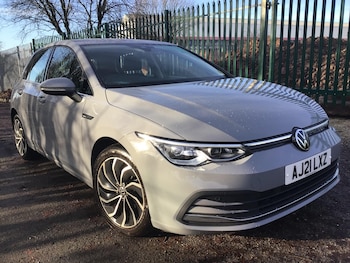 Used Volkswagen Golf 2021 for sale - 76964545: Photo