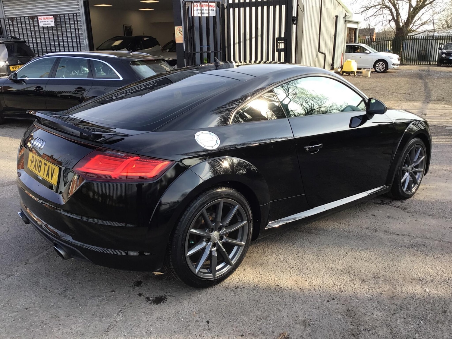 Used Audi TT for sale - 77957258: Photo 3