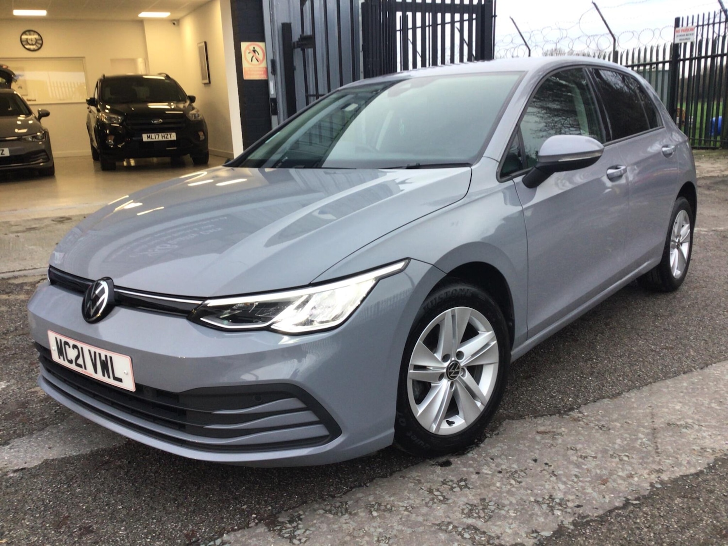 Used Volkswagen Golf 2021 for sale - 77039853: Photo 2