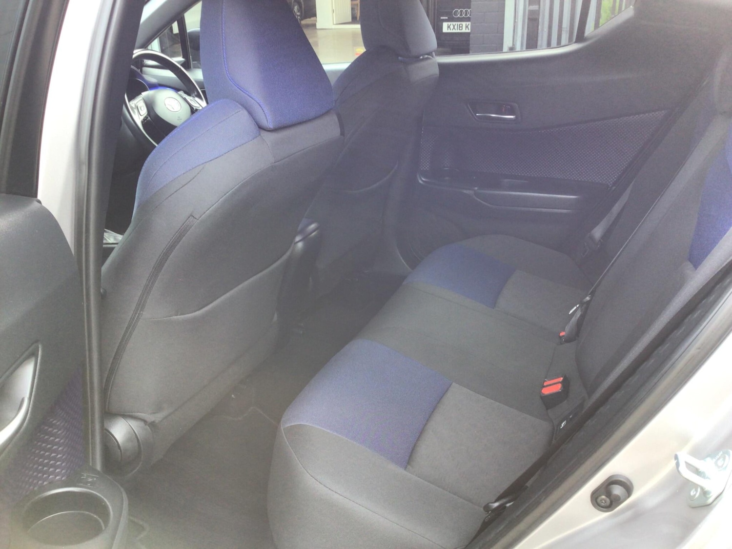 Used Toyota C-HR 2017 for sale - 76060247: Photo 14