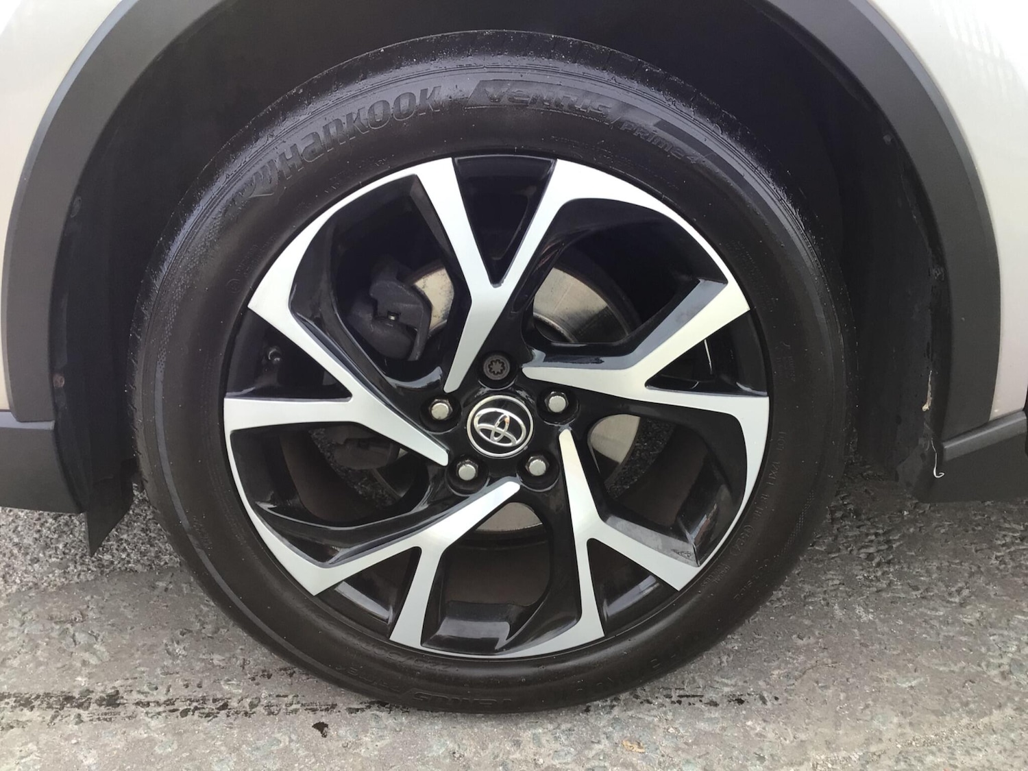 Used Toyota C-HR 2017 for sale - 76060247: Photo 16