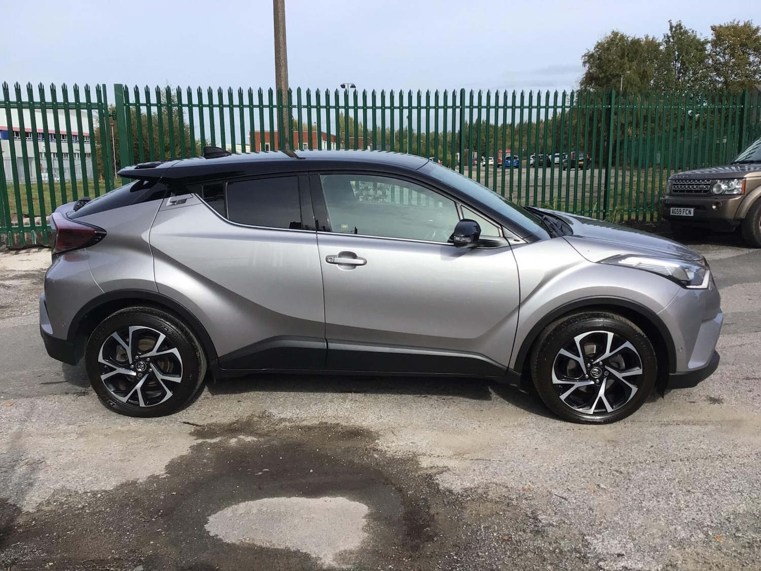 Used Toyota C-HR 2017 for sale - 76060247: Photo 6