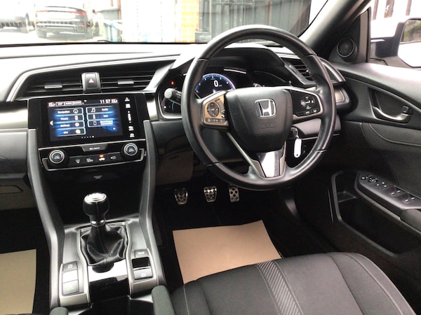 Used Honda Civic 2019 for sale - 76269734: Photo 7
