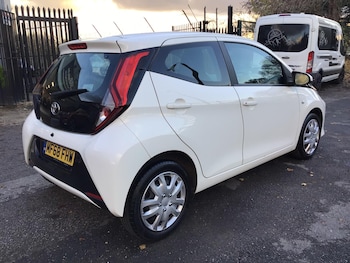 Used Toyota AYGO 2018 for sale - 76549555: Photo