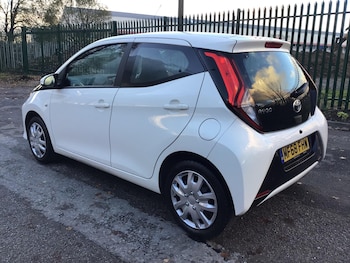 Used Toyota AYGO 2018 for sale - 76549555: Photo