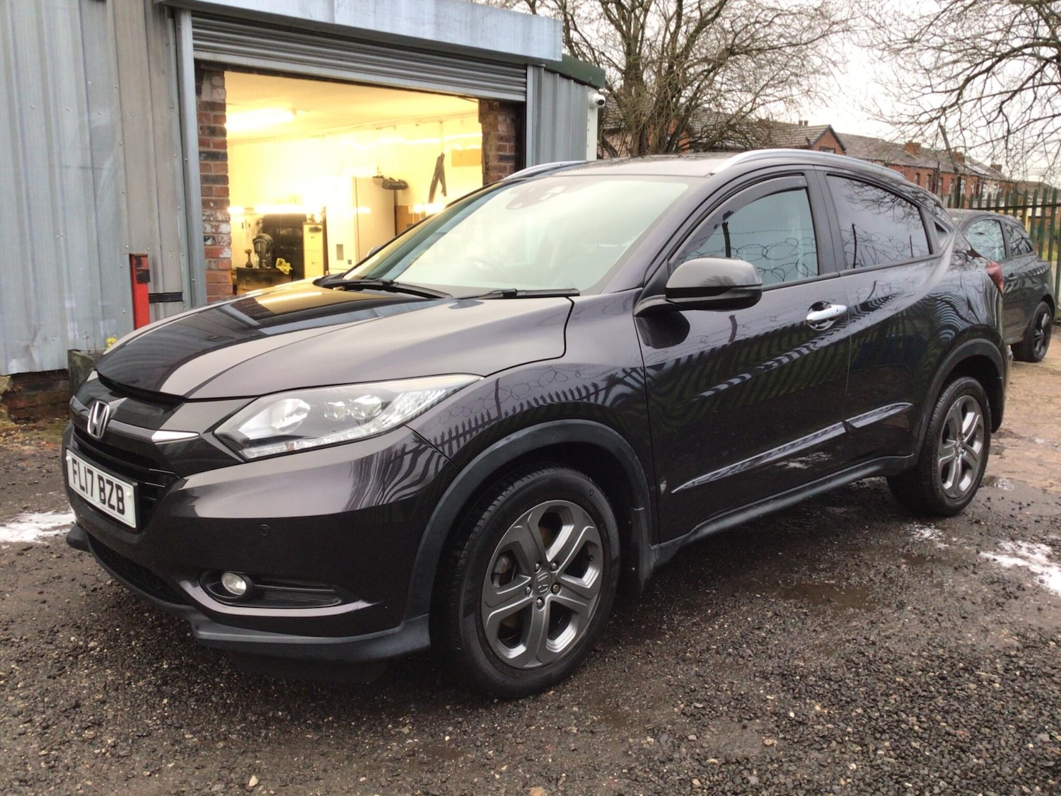Used Honda HR-V 2017 for sale - 77290525: Photo 2