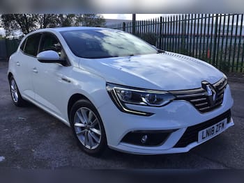 Used Renault Megane 2018 for sale - 79847941: Photo