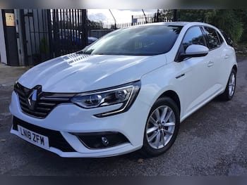 Used Renault Megane 2018 for sale - 79847941: Photo