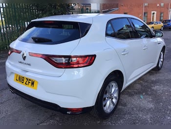 Used Renault Megane 2018 for sale - 79847941: Photo