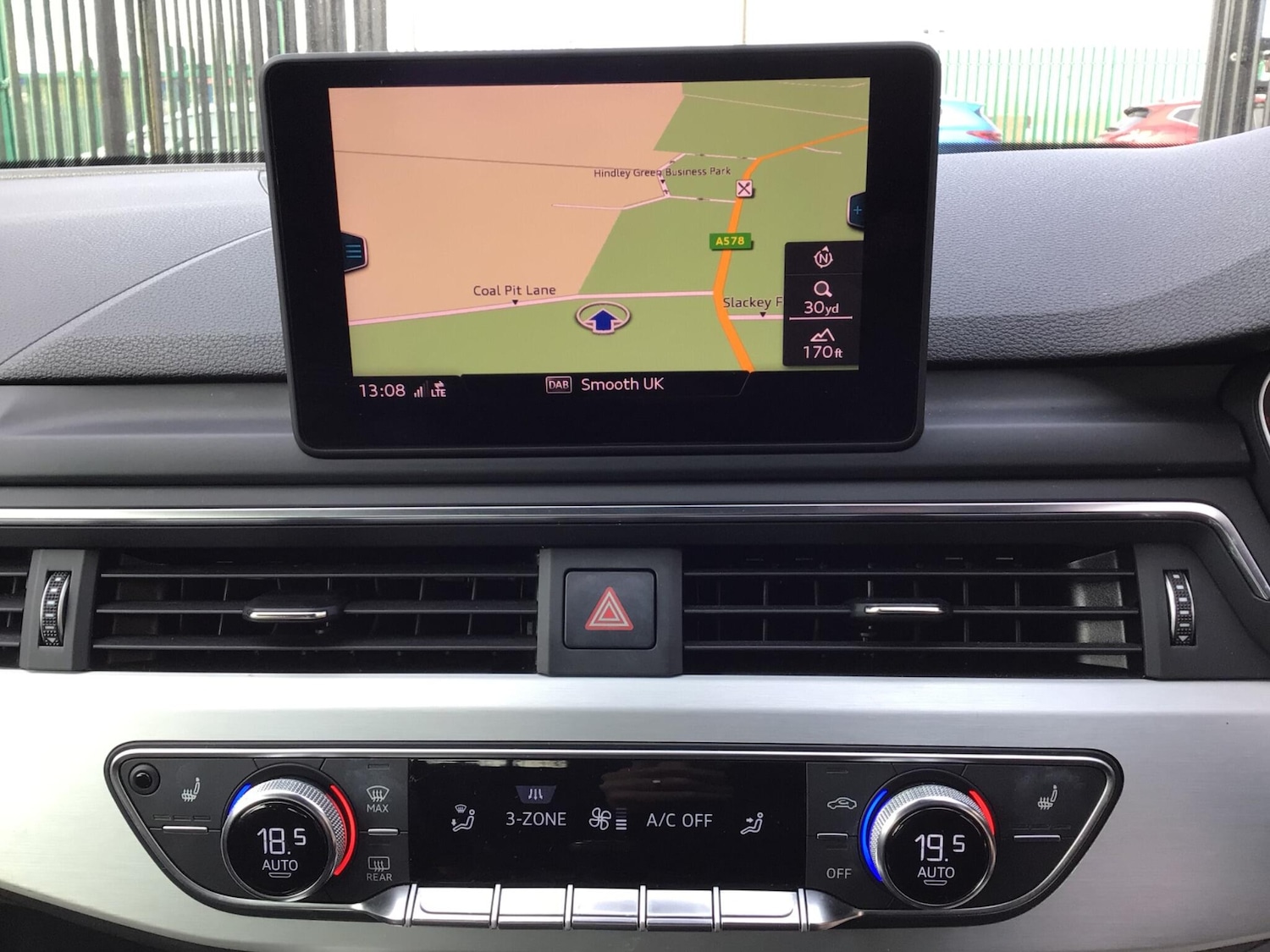 Used Audi A4 2017 for sale - 77970065: Photo 9