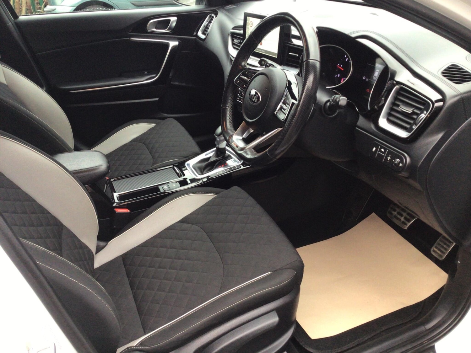 Used Kia Pro Ceed 2019 for sale - 76765692: Photo 9