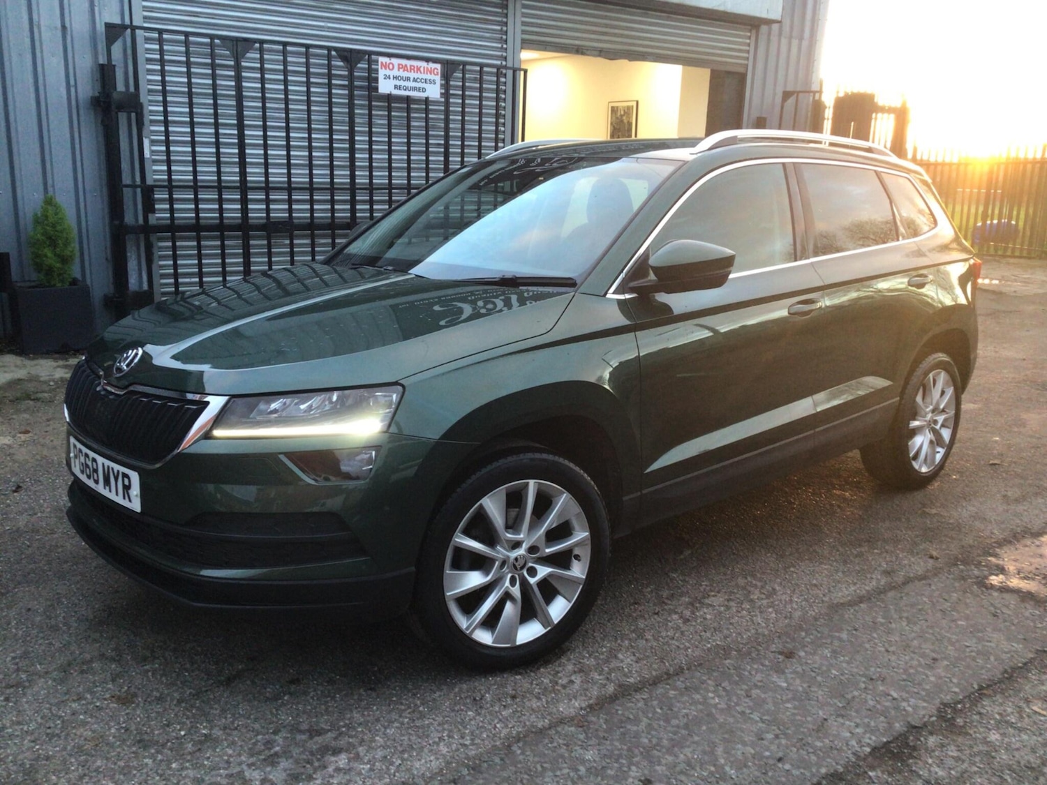 Used Skoda Karoq 2019 for sale - 76913955: Photo 2
