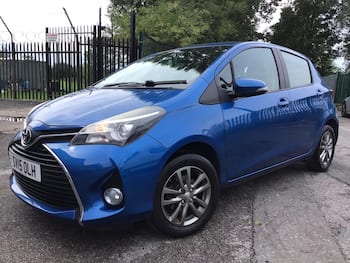 Used Toyota Yaris 2015 for sale - 79727121: Photo