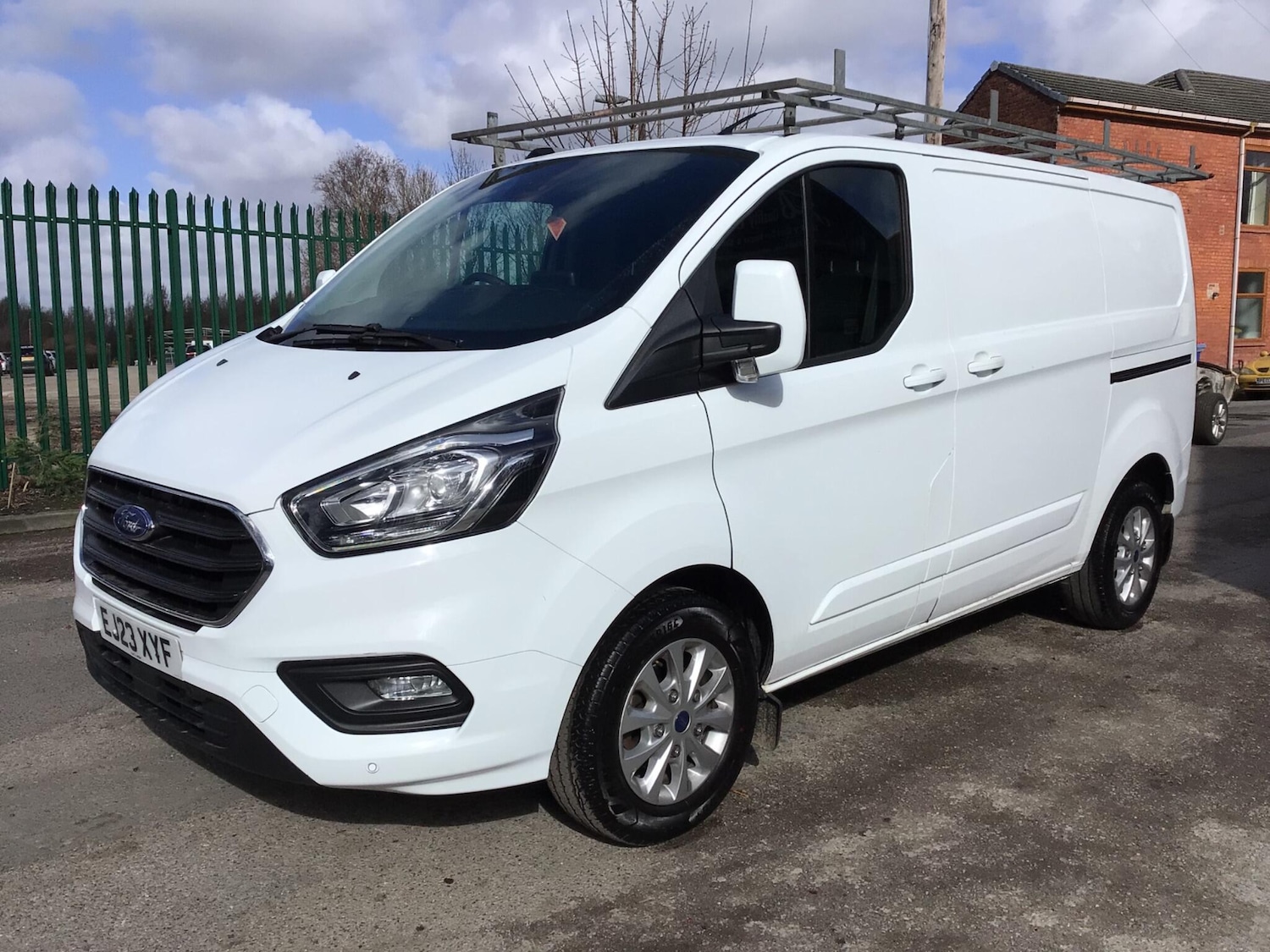 Used Ford Transit Custom 2023 for sale - 77839014: Photo 2