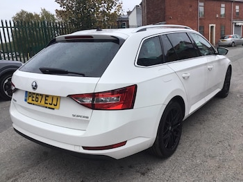 Used Skoda Superb 2017 for sale - 76270510: Photo 4