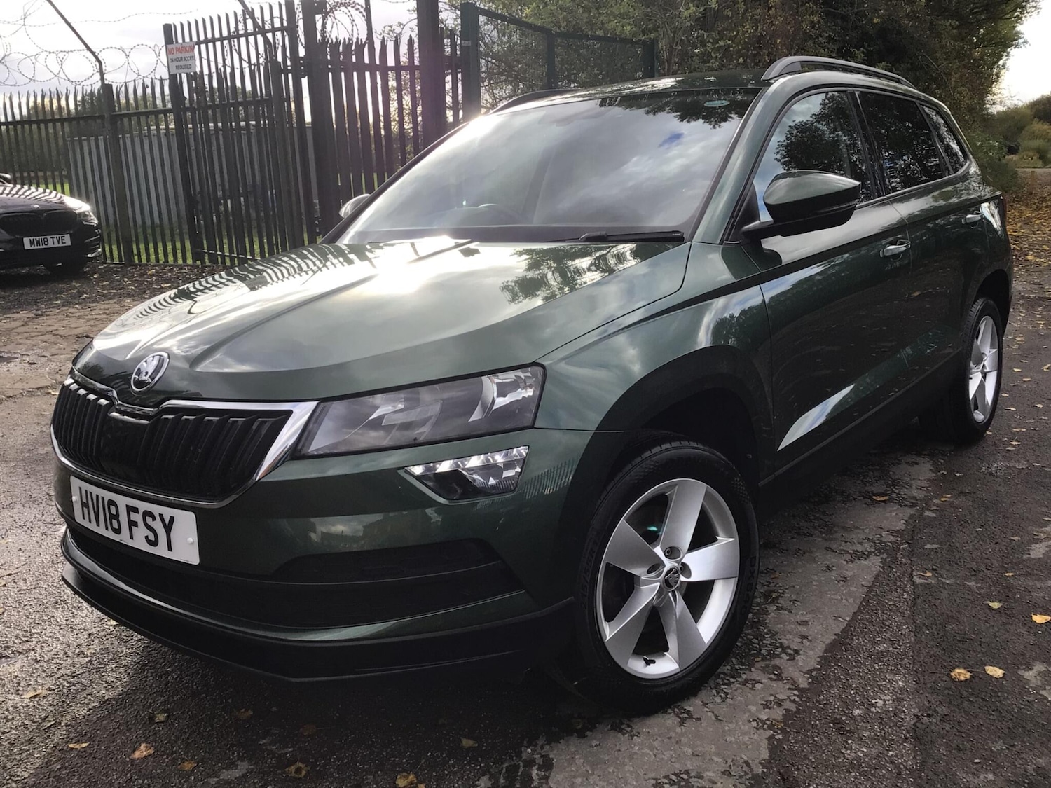 Used Skoda Karoq 2018 for sale - 76326155: Photo 2