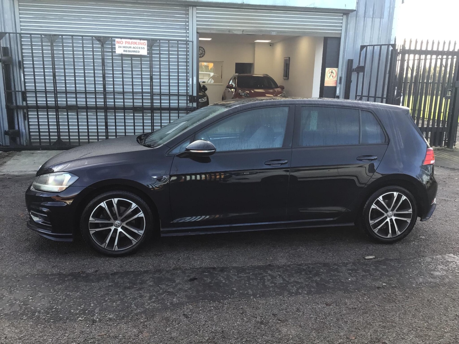 Used Volkswagen Golf 2018 for sale - 76913985: Photo 5