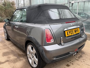 Used MINI Convertible 2005 for sale - 78471814: Photo