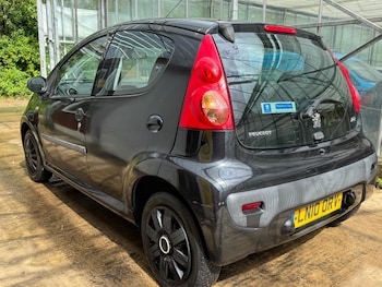 Used Peugeot 107 2010 for sale - 78830770: Photo
