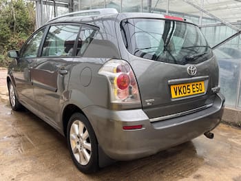 Used Toyota Corolla Verso 2005 for sale - 79847843: Photo