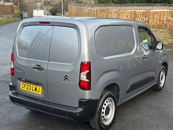Used Citroen Berlingo 2023 for sale - 76984376: Photo