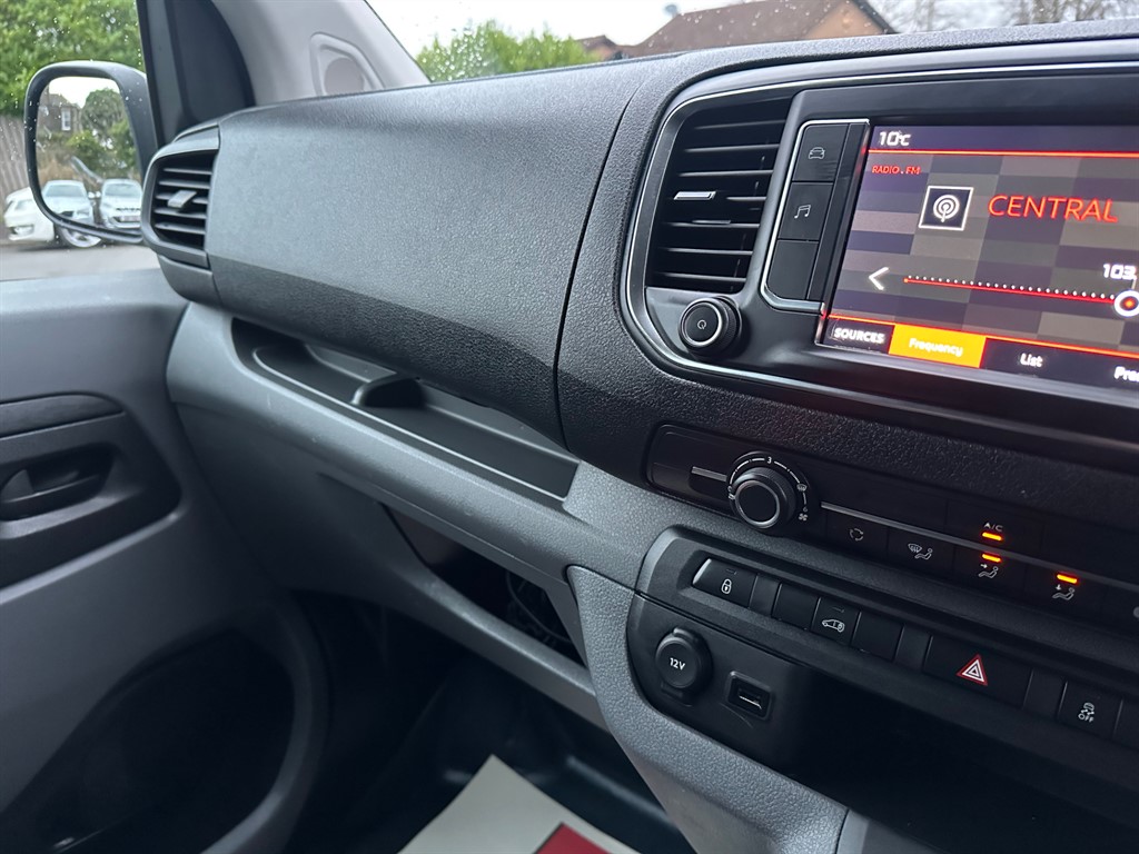 Used Citroen Dispatch 2019 for sale - 76420704: Photo 44