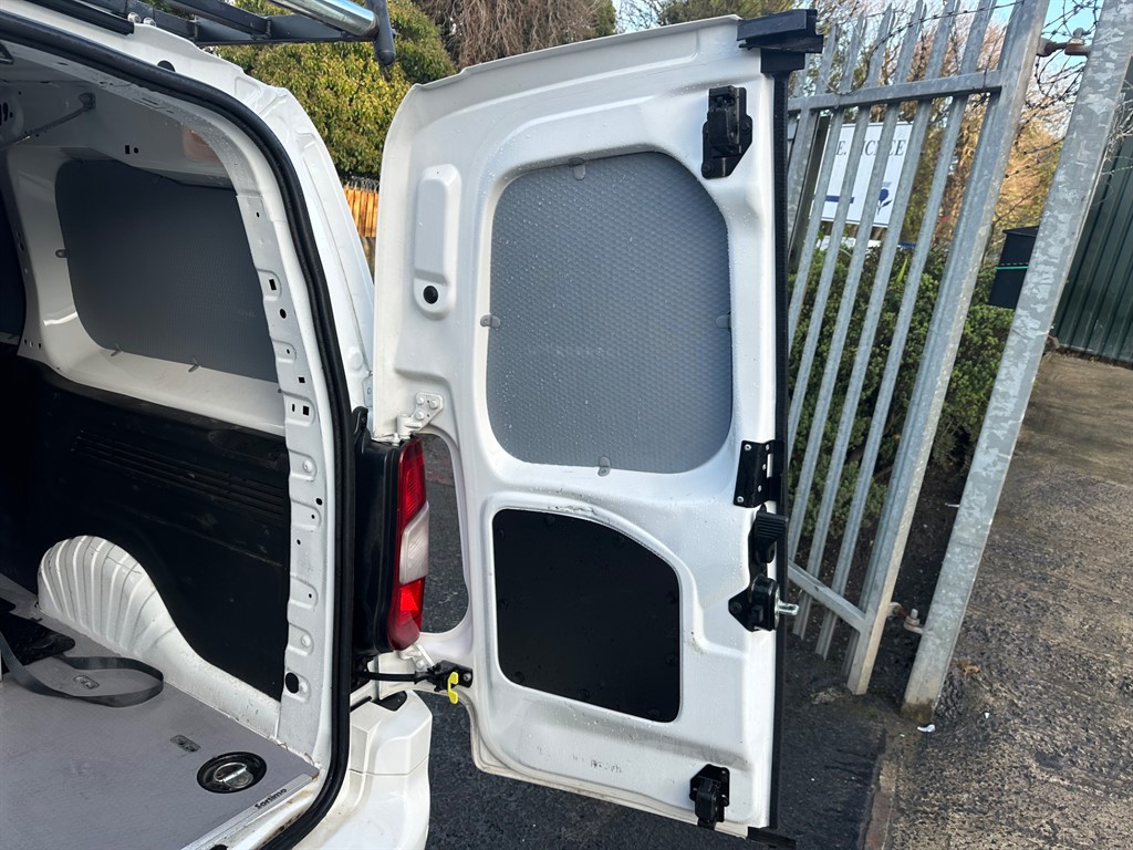 Used Vauxhall Combo 2020 for sale - 76861999: Photo 9