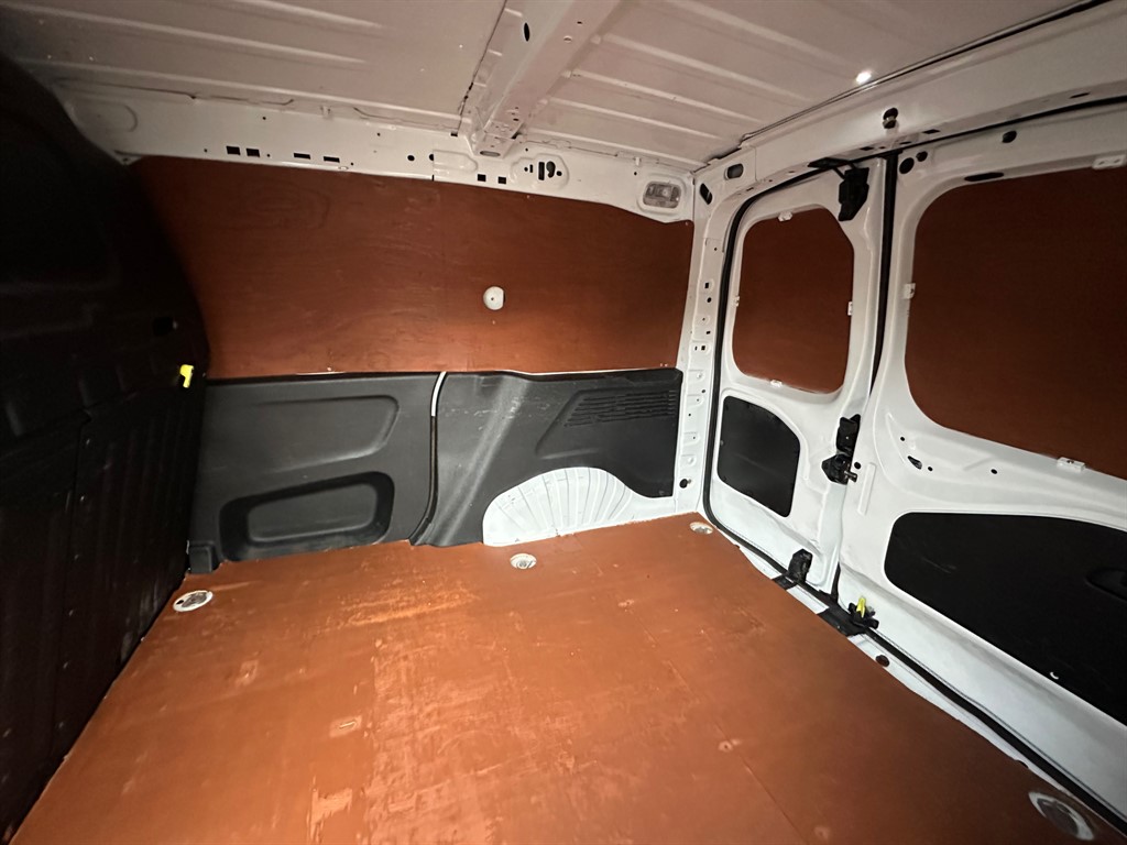 Used Vauxhall Combo 2019 for sale - 76984396: Photo 30