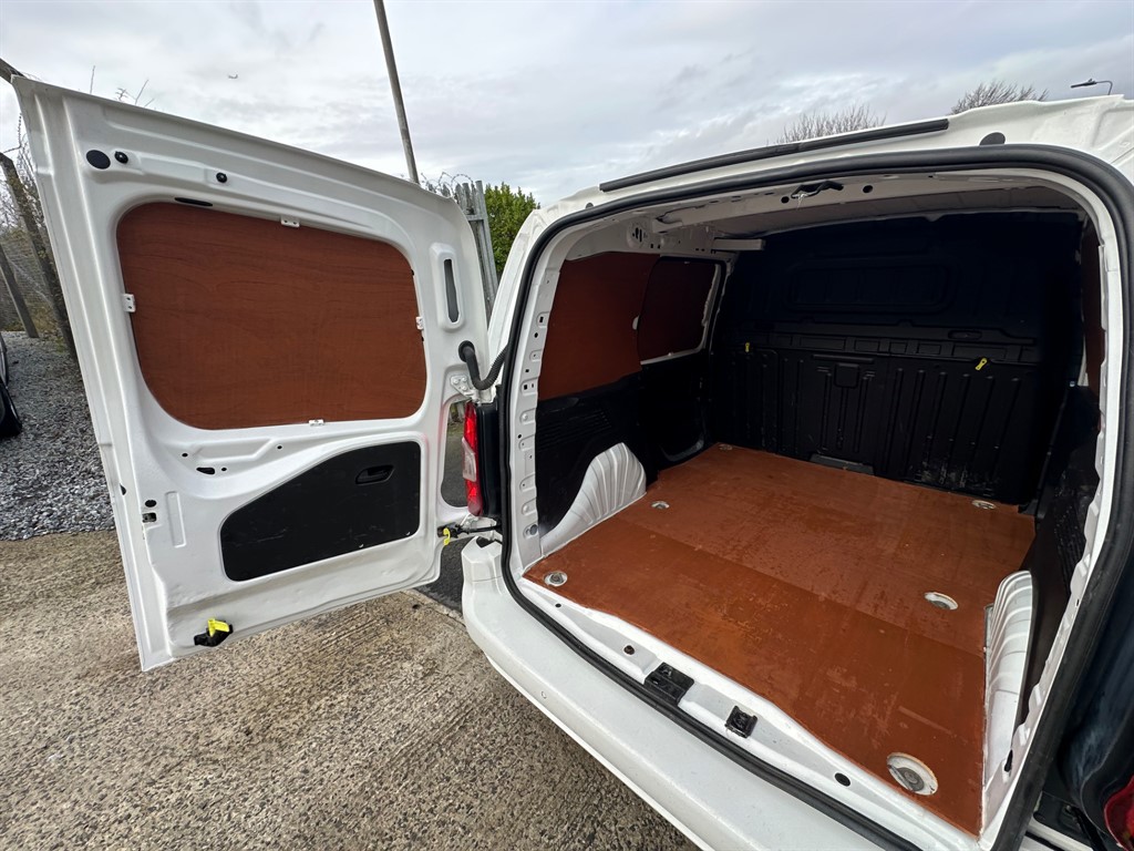 Used Vauxhall Combo 2019 for sale - 76984396: Photo 33