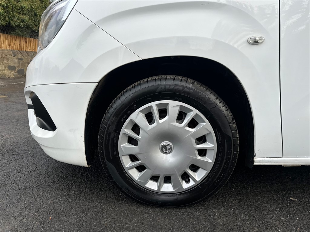 Used Vauxhall Combo 2019 for sale - 76984396: Photo 40