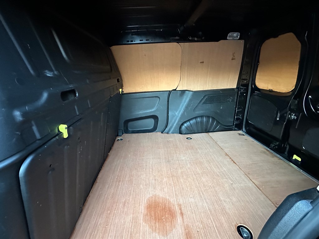 Used Peugeot Partner 2022 for sale - 76628483: Photo 23