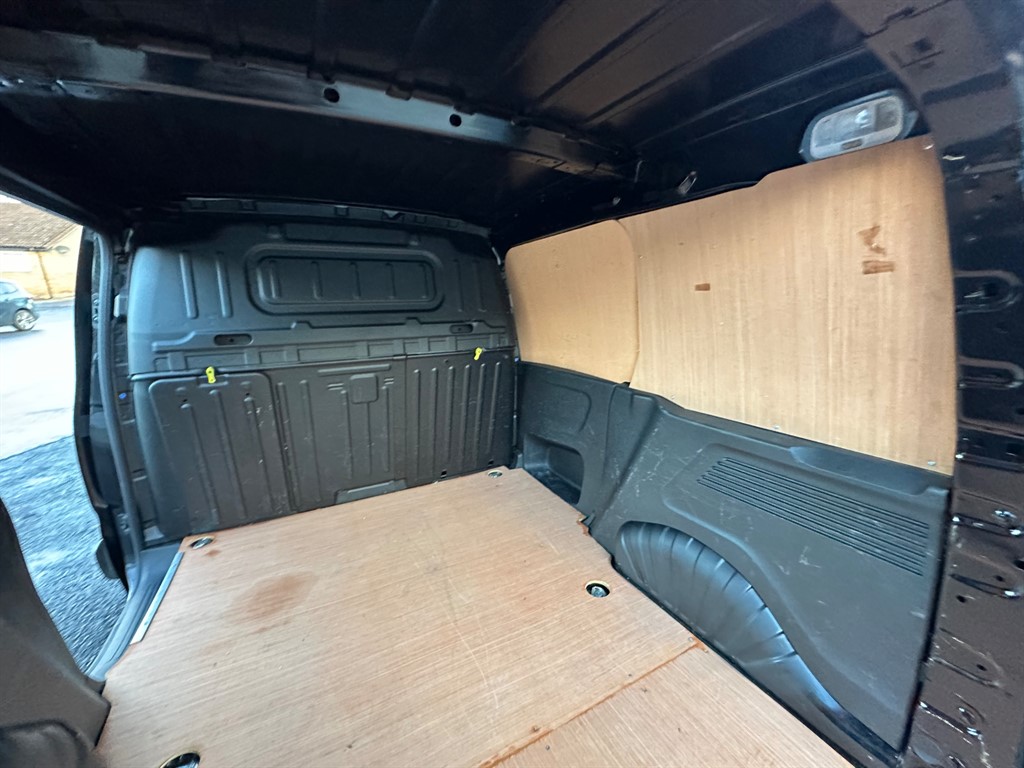 Used Peugeot Partner 2022 for sale - 76628483: Photo 32