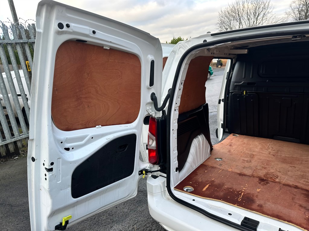 Used Vauxhall Combo 2022 for sale - 77274650: Photo 16