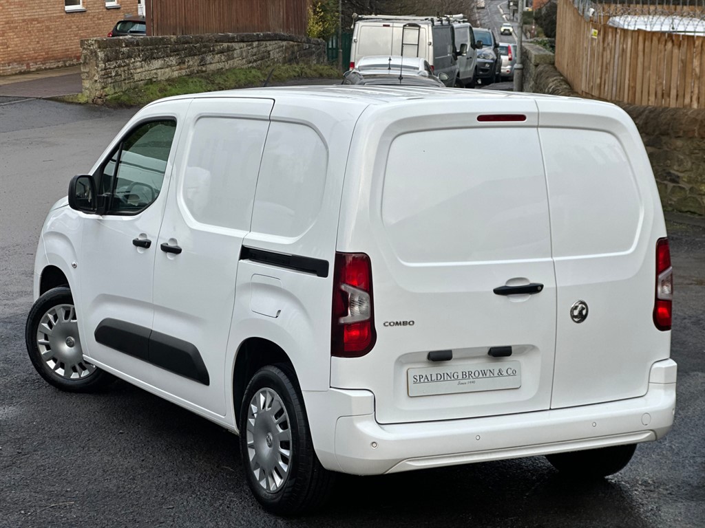 Used Vauxhall Combo 2022 for sale - 77274650: Photo 3