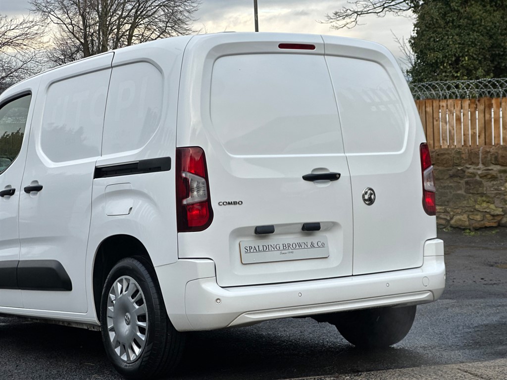 Used Vauxhall Combo 2022 for sale - 77274650: Photo 4