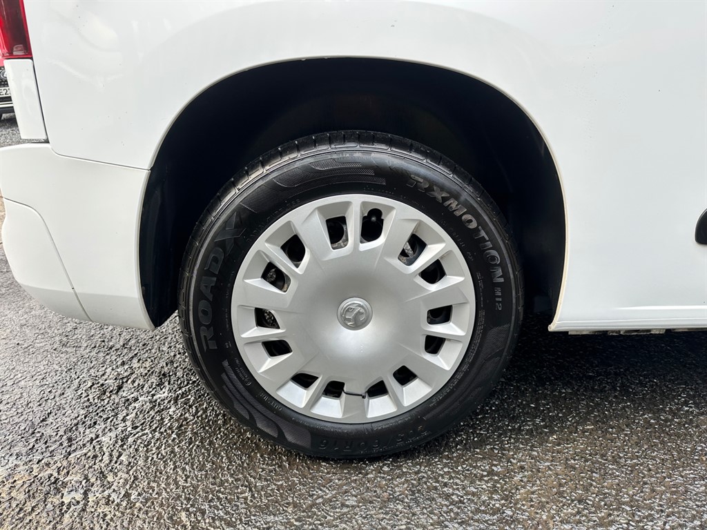 Used Vauxhall Combo 2022 for sale - 77274650: Photo 40