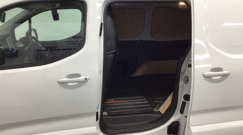 Used Peugeot Partner 2022 for sale - 77281350: Photo 9