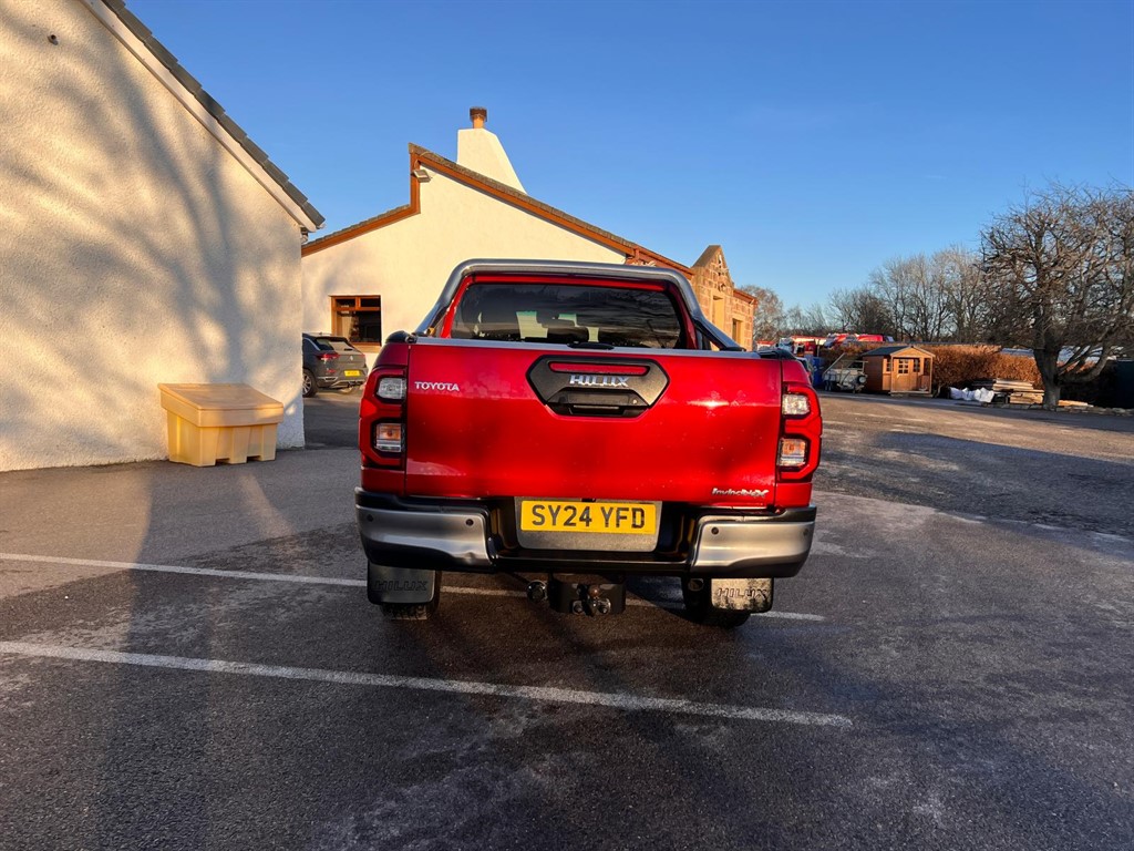 Used Toyota Hilux 2024 for sale - 76750237: Photo 5