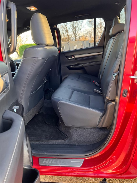 Used Toyota Hilux 2024 for sale - 76750237: Photo 7