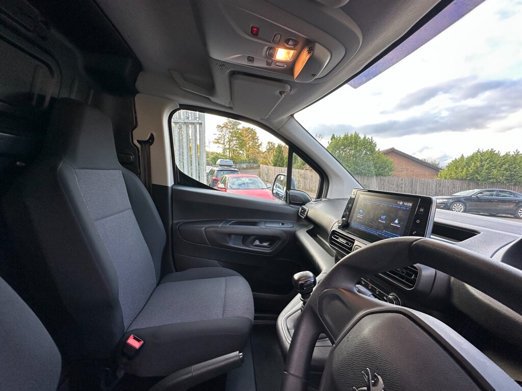 Used Peugeot Partner 2024 for sale - 76420708: Photo 32