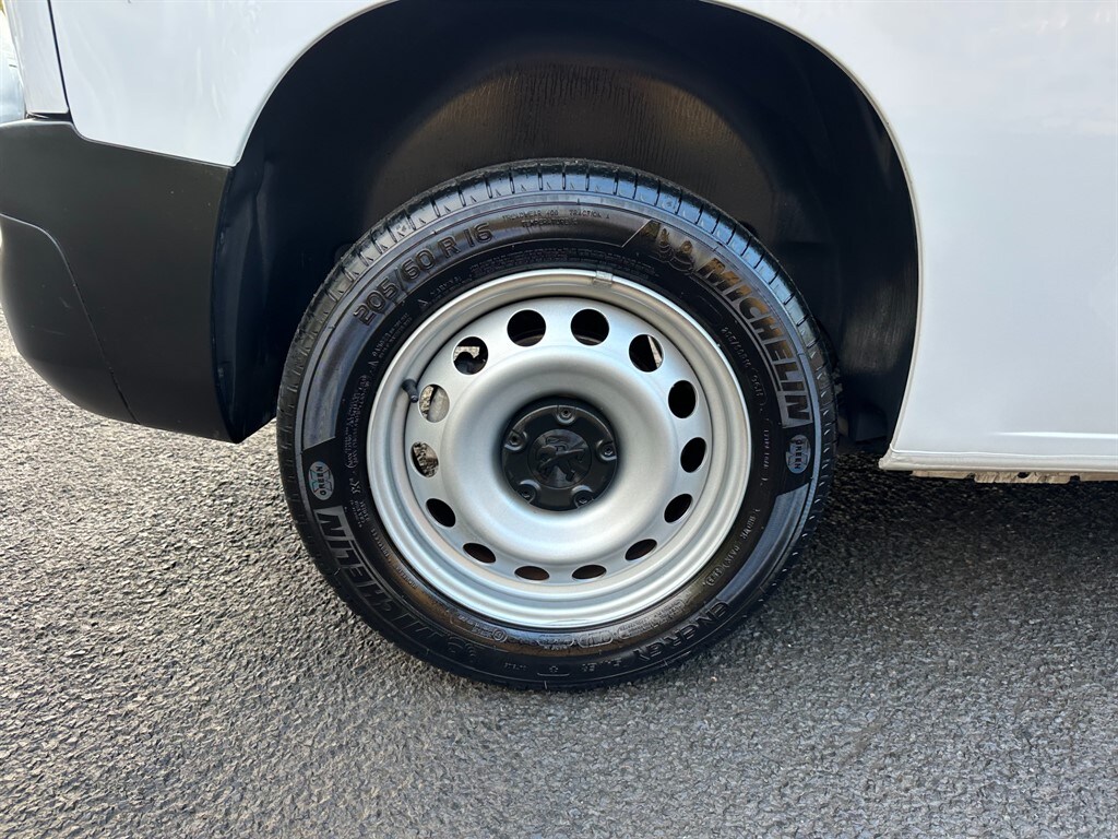 Used Peugeot Partner 2024 for sale - 76420708: Photo 46