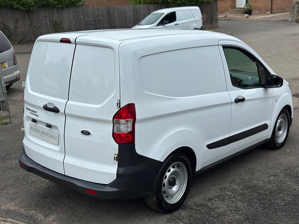 Used Ford Transit Courier 2020 for sale - 76420700: Photo 10