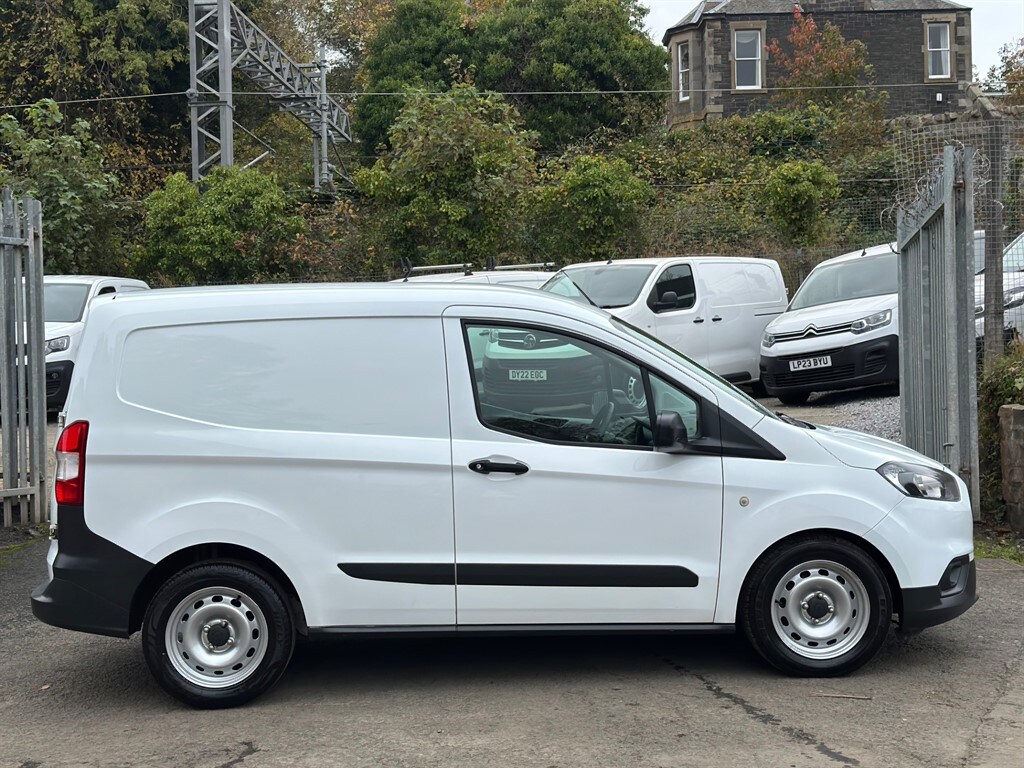 Used Ford Transit Courier 2020 for sale - 76420700: Photo 14