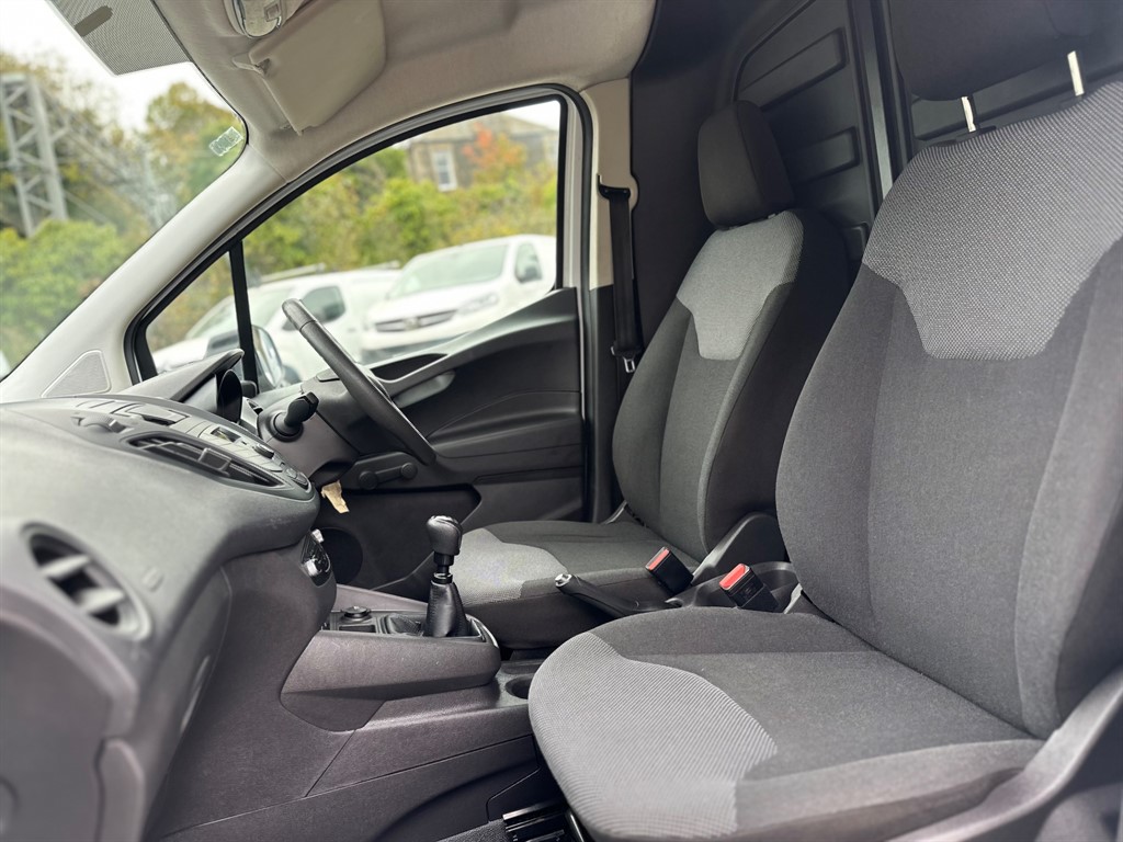 Used Ford Transit Courier 2020 for sale - 76420700: Photo 16