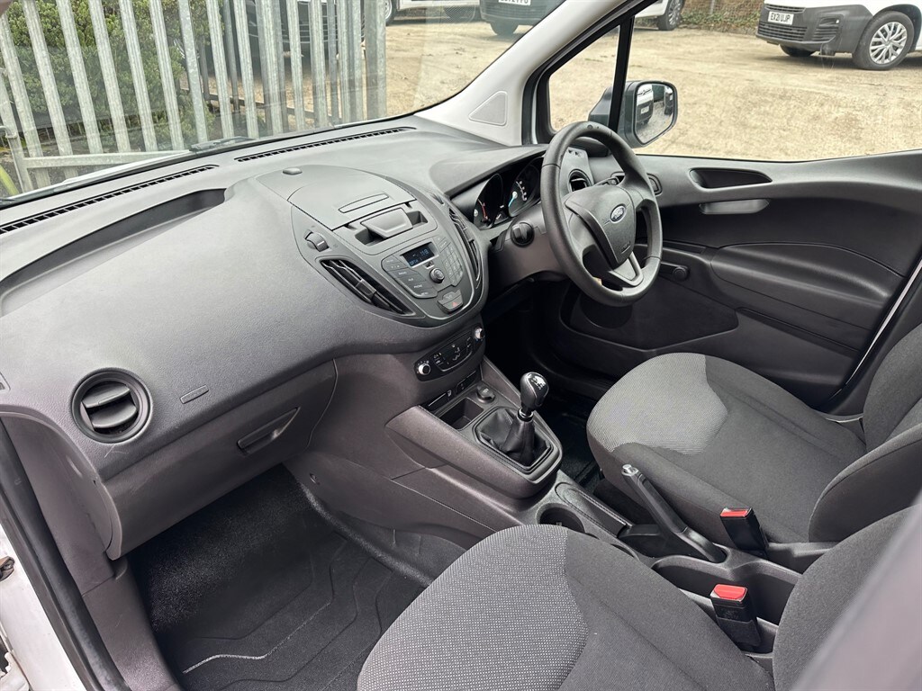 Used Ford Transit Courier 2020 for sale - 76420700: Photo 18