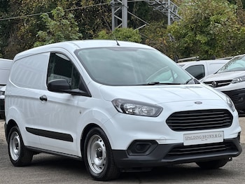 Used Ford Transit Courier 2020 for sale - 76420700: Photo