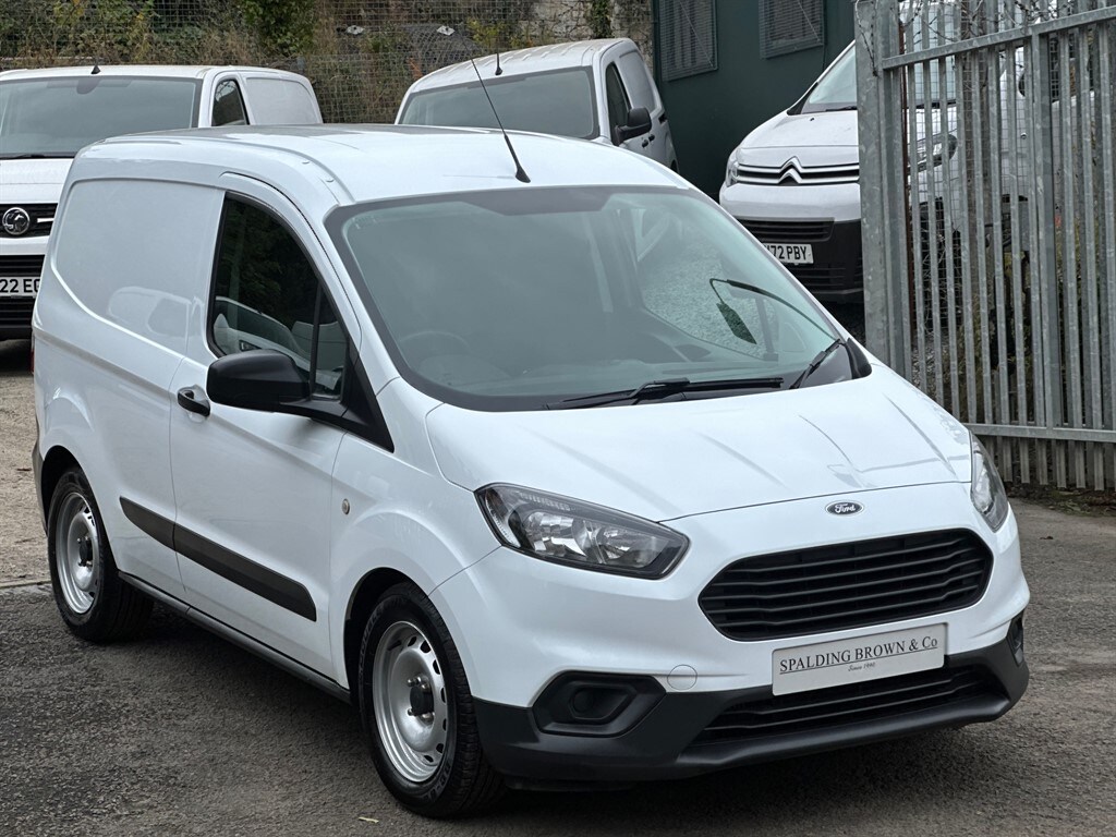 Used Ford Transit Courier 2020 for sale - 76420700: Photo 4
