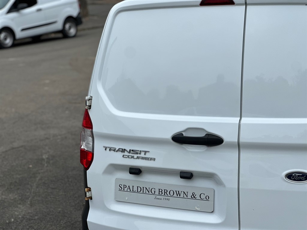 Used Ford Transit Courier 2020 for sale - 76420700: Photo 9